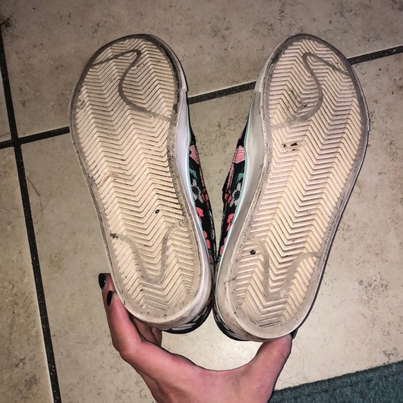 Vans style Nikes - Picture 4 of 4